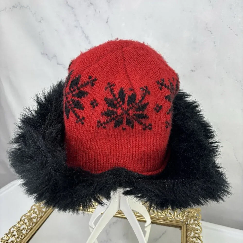 Vintage 90s Cossack Papakha Brimmed Faux Fur Hat Beanie Après-Ski Festive Retro